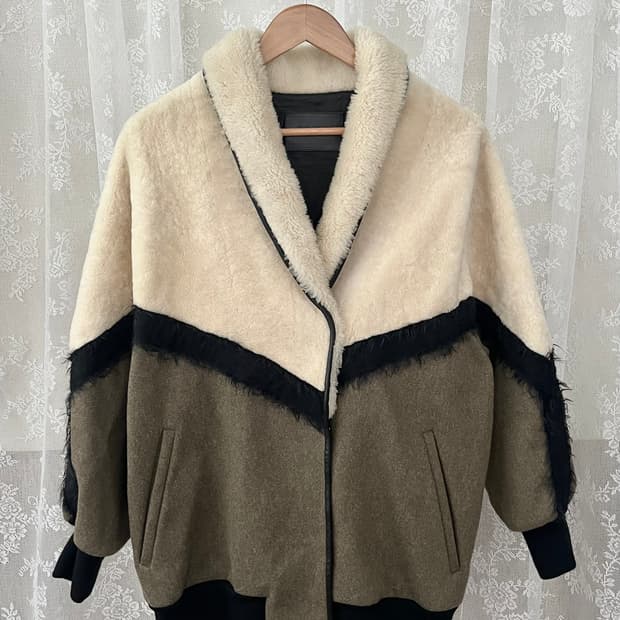 82-94-160) 한섬 수입 드로메 DROME 양털 자켓