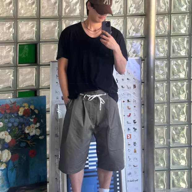 2tuck wide baggy shorts