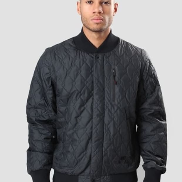 나이키 에어 바시티 누빔 퀼팅 깔깔이 자켓(블랙) L