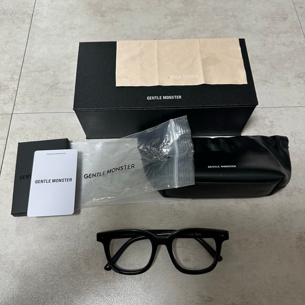 젠틀몬스터 사우스사이드 01(구형)