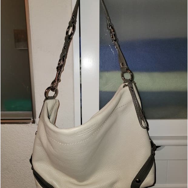 Coach Vintage O-Ring Shoulder Bag