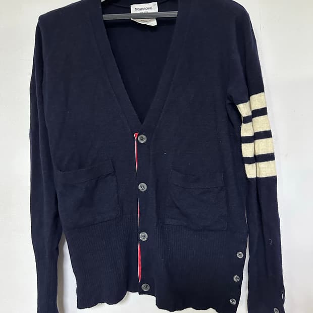 톰브라운 네이비 가디건 삼선 완장