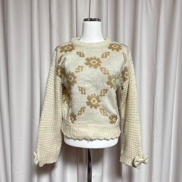 리즈리사 모리 스웨터