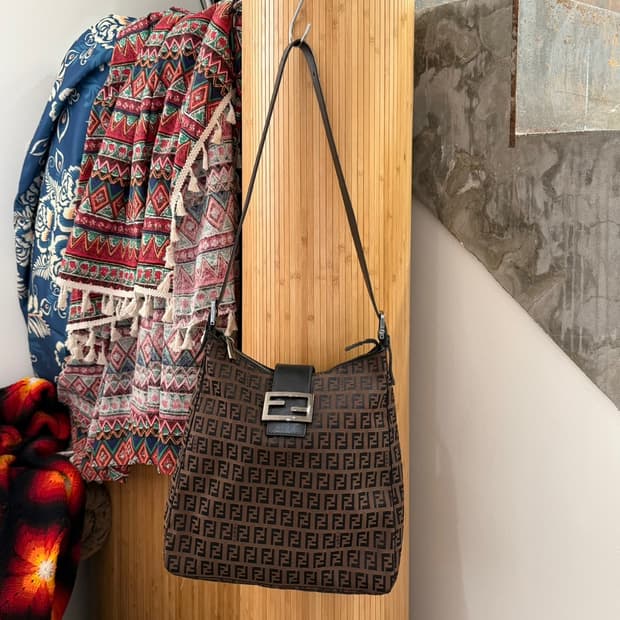 펜디 브라운 주키노 캔버스 숄더백