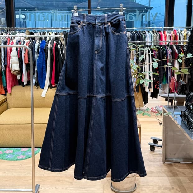 크리스찬 디올 데님 플레어 롱스커트 