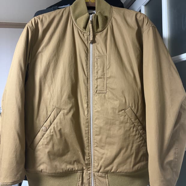 24aw 나나미카 인슐레이션 바시티 자켓 베이지 S사이즈