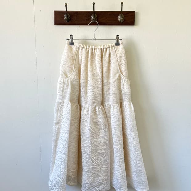 Mila Owen 아이보리 벌룬 스커트