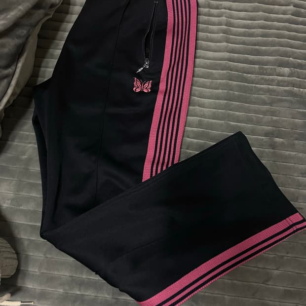 니들스 트랙팬츠 네로우핏 핑크네이비