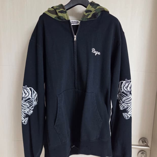 베이프 BAPE 타이거 엠보로이드 후드집업 XL