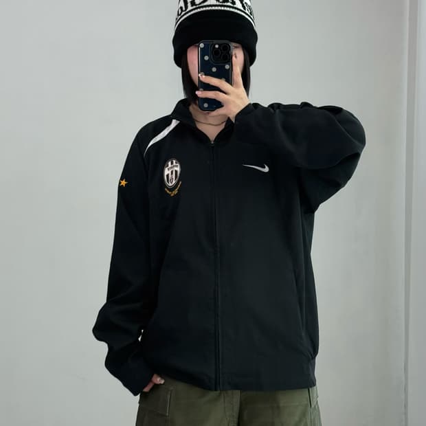 나이키 유벤투스 블랙 바람막이