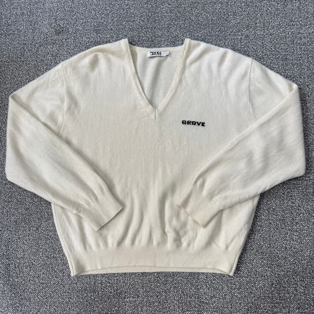 그로브 마일즈 브이넥 니트