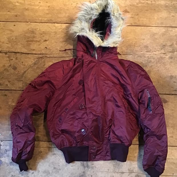  알파 인더스트리 N-2B 플라이트 파카