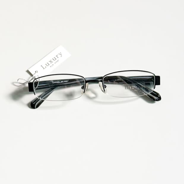 LUXURY OCCHIALI 블랙메탈 반무테 스퀘어 빈티지 안경