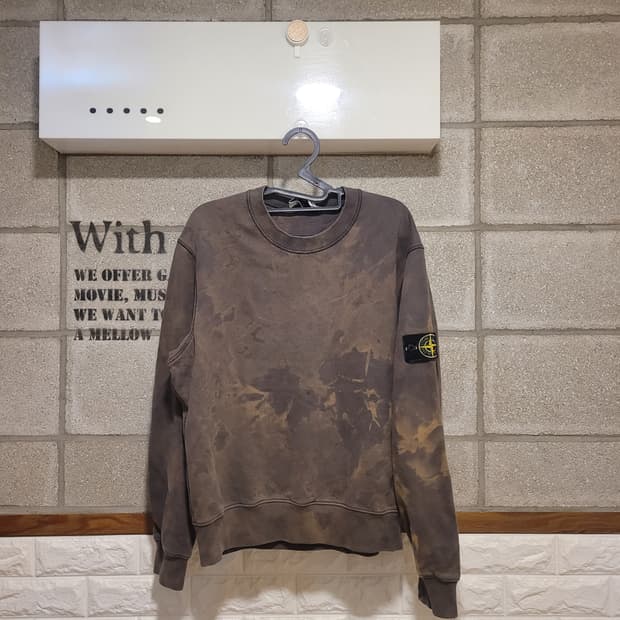 스톤아일랜드 타이다이 맨투맨 L