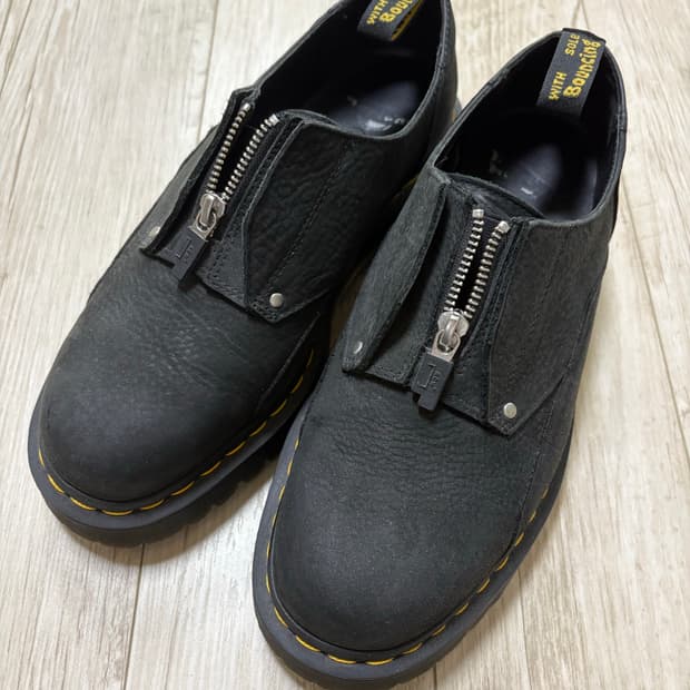 닥터마틴 어콜드월 벡스 블랙 280