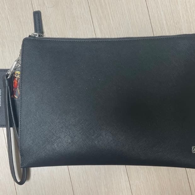 루이까또즈 클러치백 A4