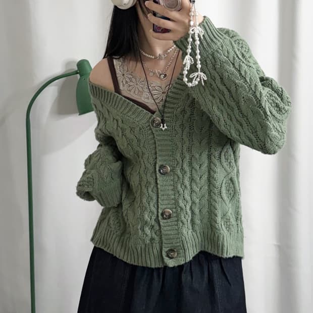 말차 그린 꽈배기 니트 가디건