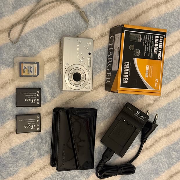 [작례O] Fujifilm Finefix J10 실버