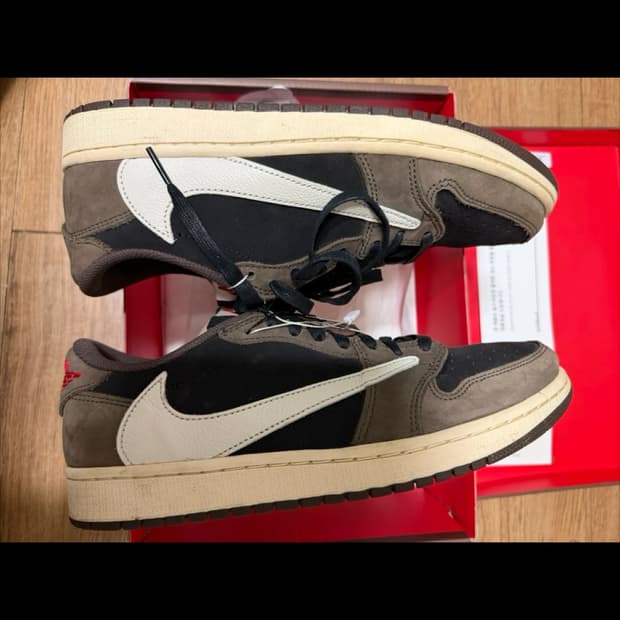 스캇 조던1 0g 로우 모카 270 사이즈