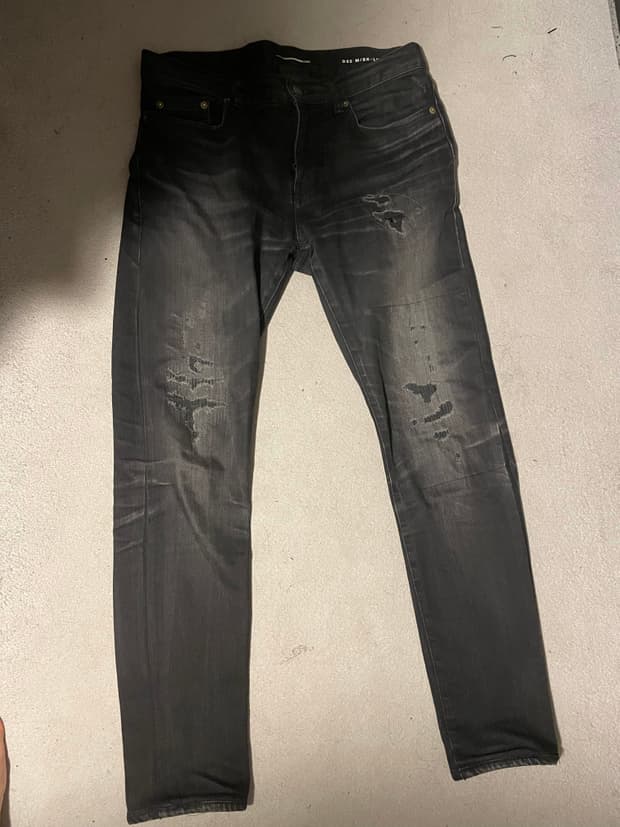 생로랑 데님 디스트로이드 28 d02