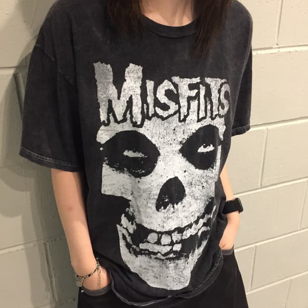 Misfits 미스핏츠 반팔
