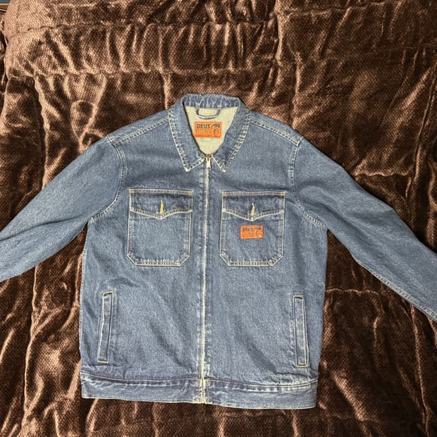 데우스 청자켓