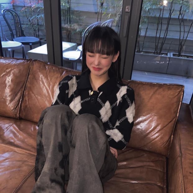 노제 아가일 크롭 니트