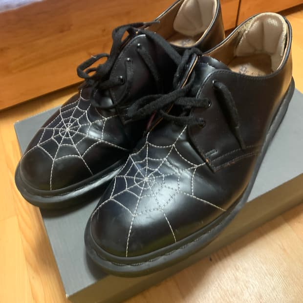 슈프림 닥터마틴 스파이더웹