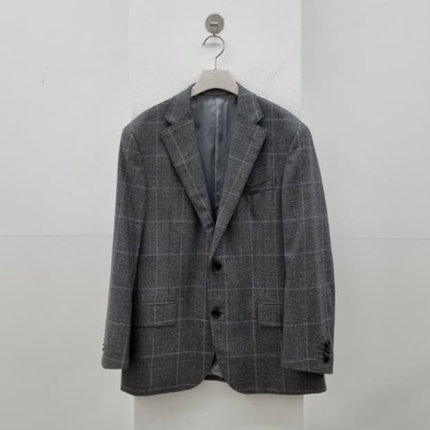 CORNELIANI 꼬르넬리아니