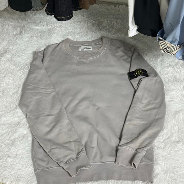 스톤아일랜드 맨투맨 그레이 