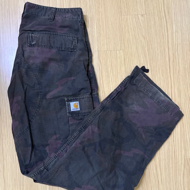 carhartt wip camo-cargopants [32]