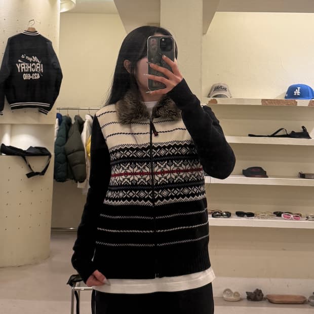 타미힐피거 패턴 퍼 니트 집업 U758