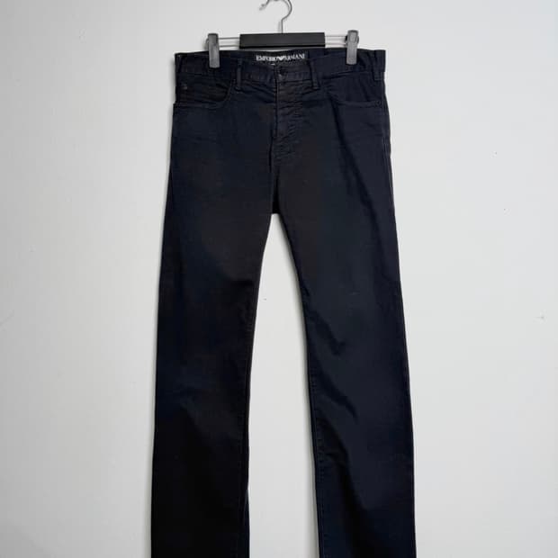 executive program black jeans