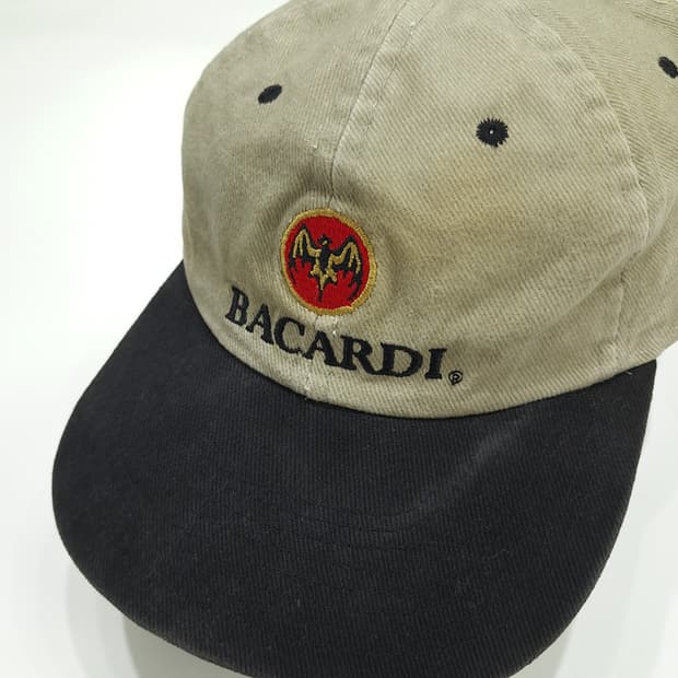 빈티지 Bacardi Bat 투톤 볼캡 P1924