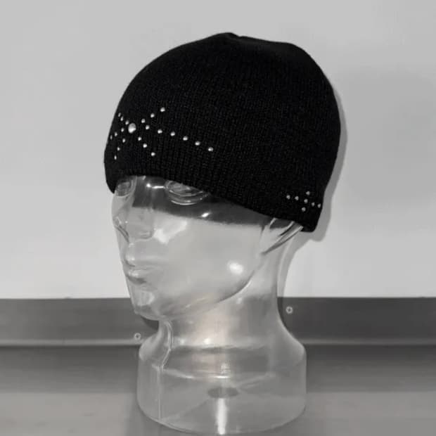 테르 스터드 숏 비니