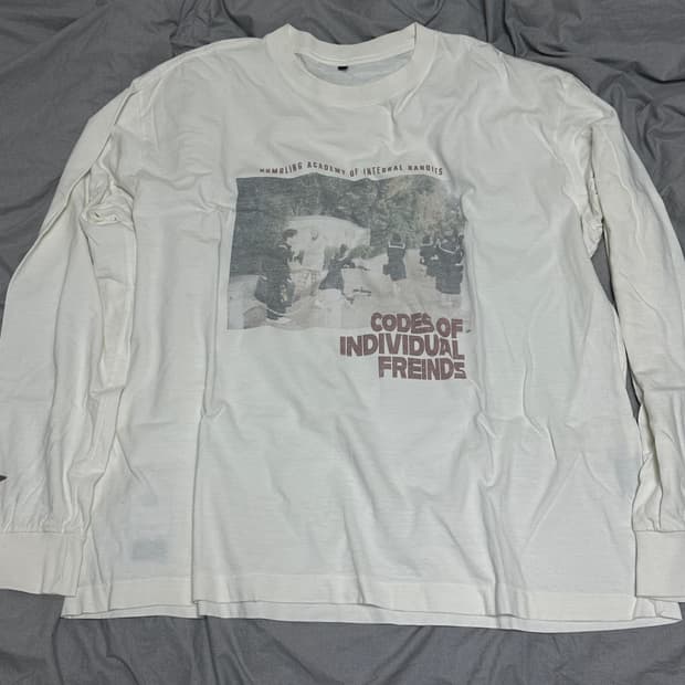 3) 폴리테루 프렌즈 롱슬리브