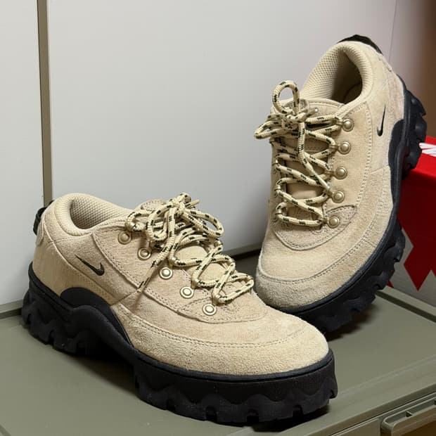 정품 나이키 라하르 로우 라탄 베이지 스웨이드 240