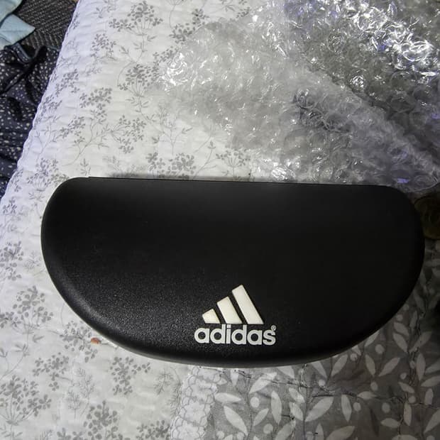 아디비스타 고글