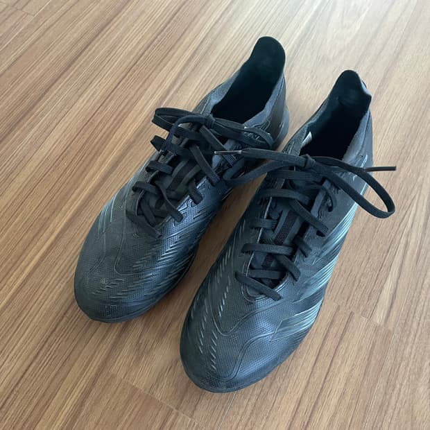 아디다스 프레데터 24 리그 로우 TF 코어 블랙 카본