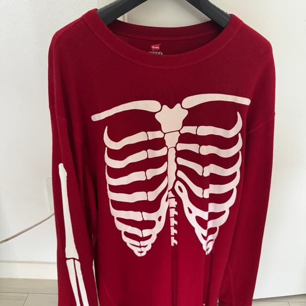 슈프림 헤인즈 본즈 써멀 크루 롱슬리프 레드