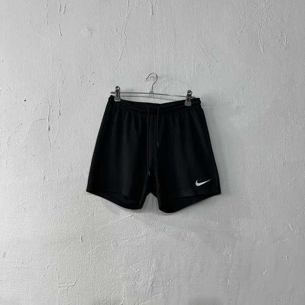 나이키 드라이핏 반바지 s