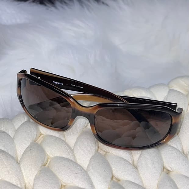 MiuMiu 레오파드 슬림 프레임 호피 선글라스