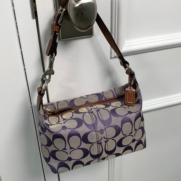 희귀 💟 Coach 우베 컬러 핸드백