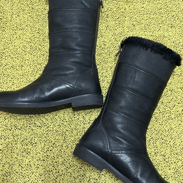 탠디 여성 퍼 하프 부츠 블랙 색상 235