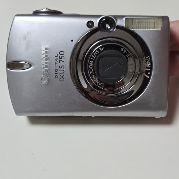 캐논 디지털 IXUS 750 실버 카메라