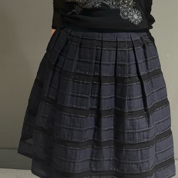 glitter line detail midi skirt