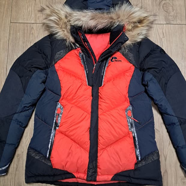 네파 여성 아웃도어 패딩 100