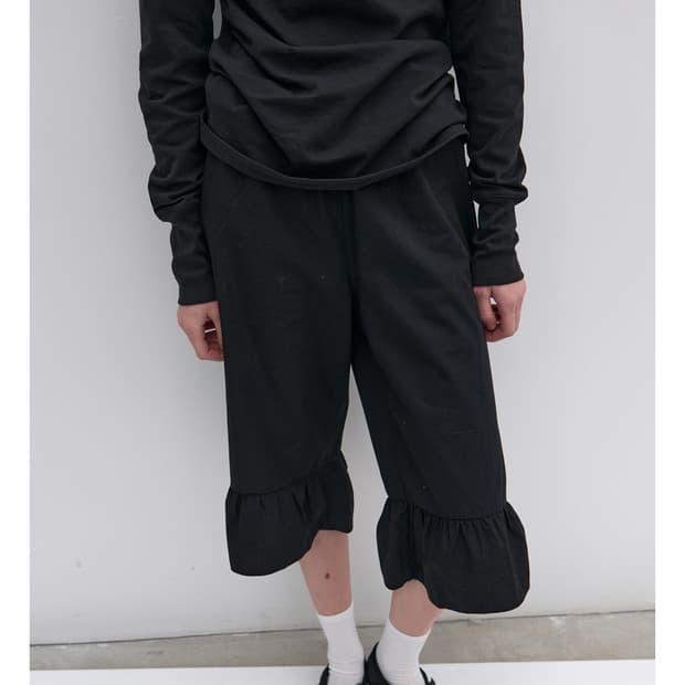 낫띵에브리띵 FRILL DETAIL COTTON PANTS블랙