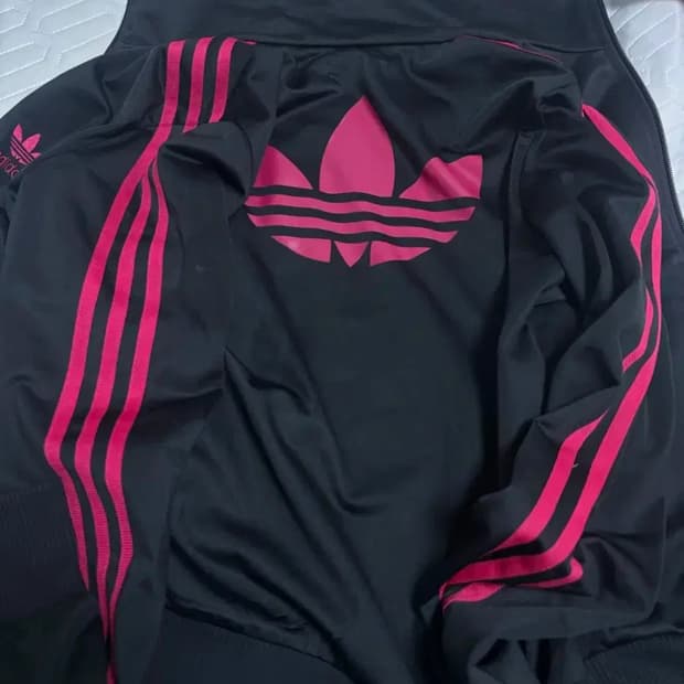 아디다스 핑크블랙 져지