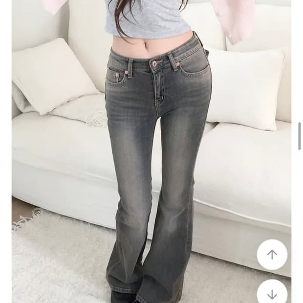 미니포에 로우웨스트 부츠컷 데님팬츠